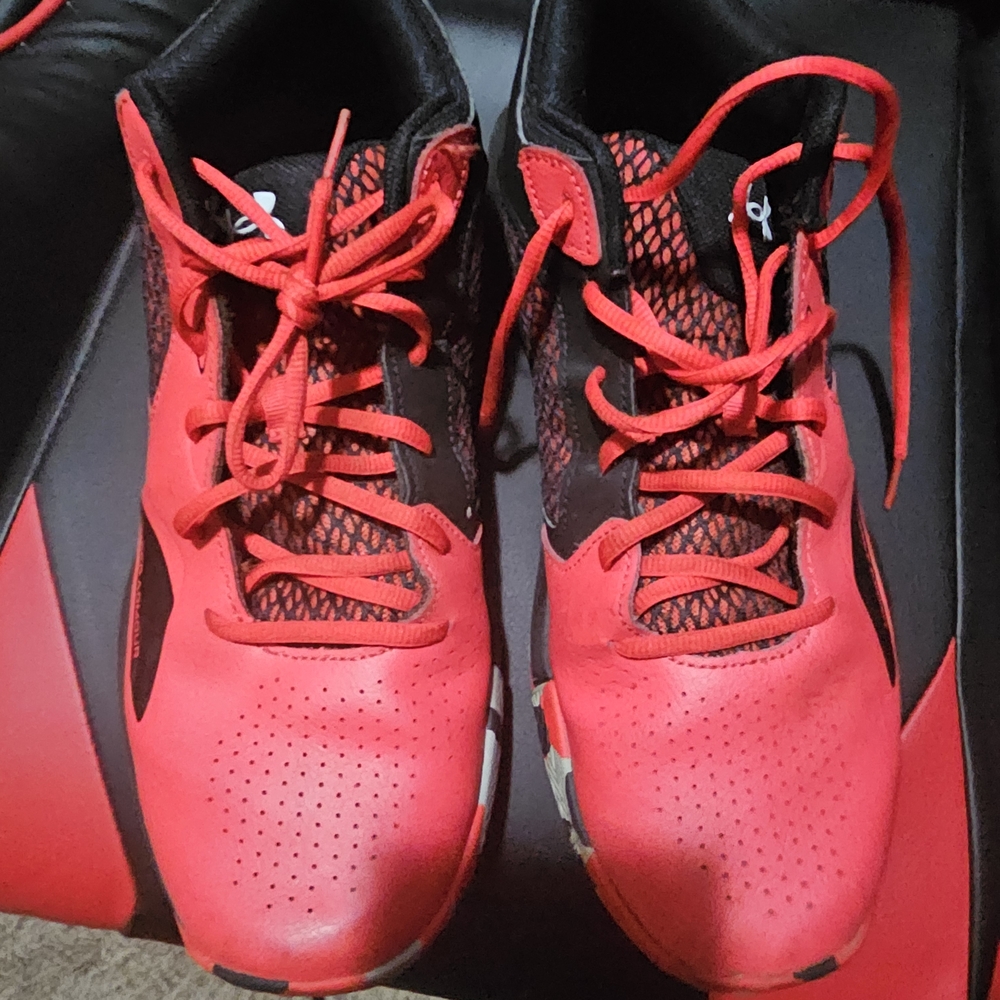 Men's Red Athletic Basketball Shoes